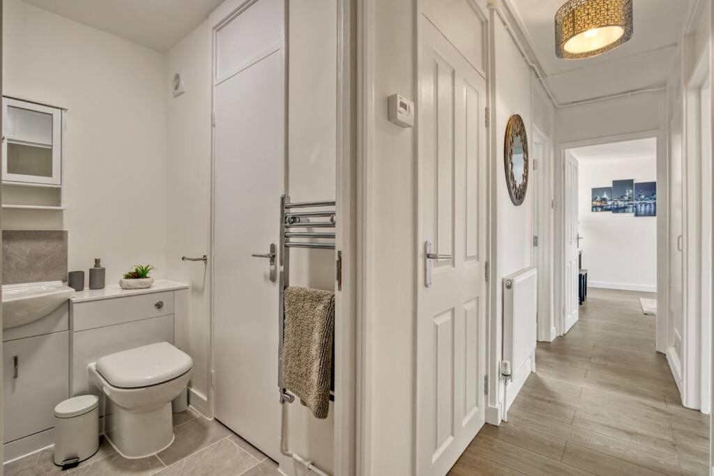 Hidden Gem In Battersea W/ Free Parking Apartment Londra Exterior foto